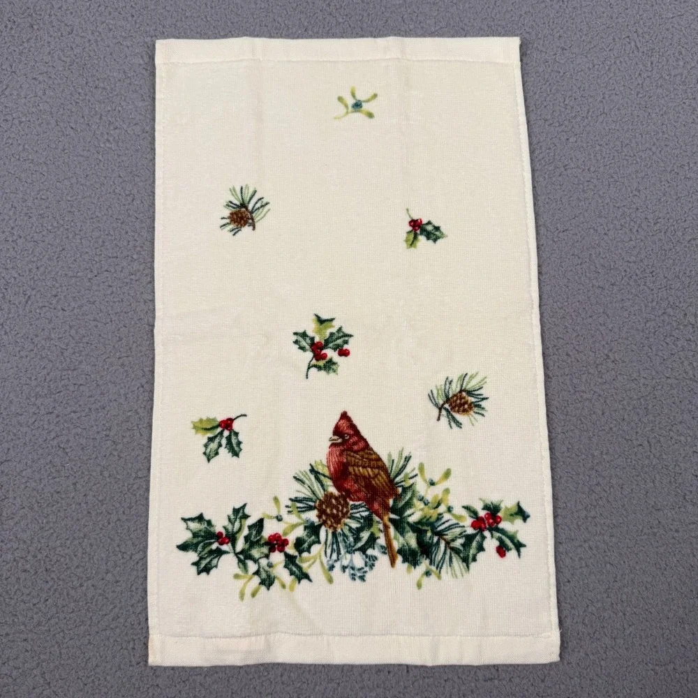 Lenox Winter Greetings Fingertip Towels Set of 4 Cardinal Christmas Joy Peace